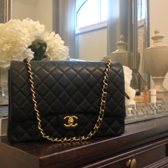 Chanel Classic lambskin Bag - Picture 2 of 13